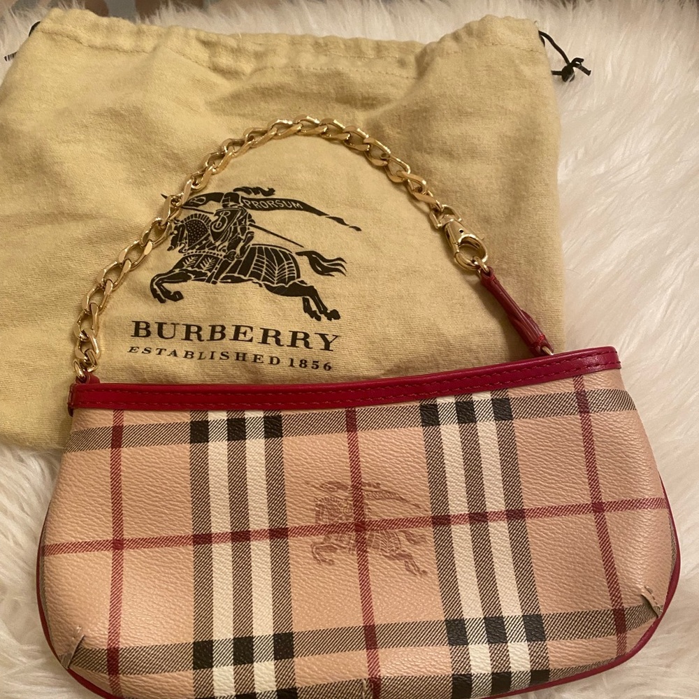 Burberry Haymaker Wristlet w/ Gold Chain COA